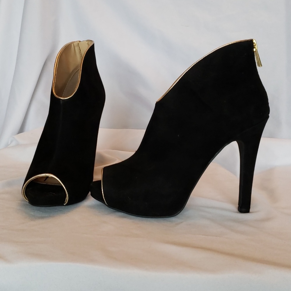Jessica Simpson black suede ankle boot